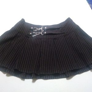 Black Pleated Pinstripe Mini Skirt